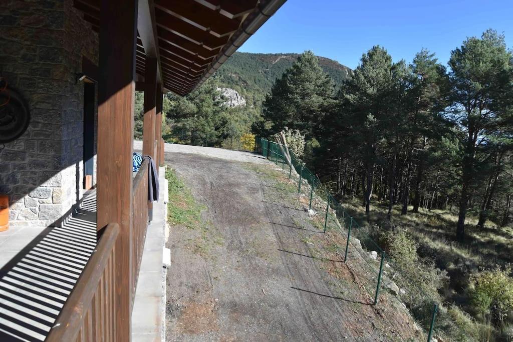 Villa Cal Manubens Castellar del Riu Esterno foto