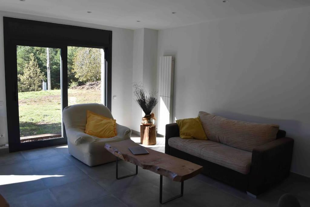 Villa Cal Manubens Castellar del Riu Esterno foto
