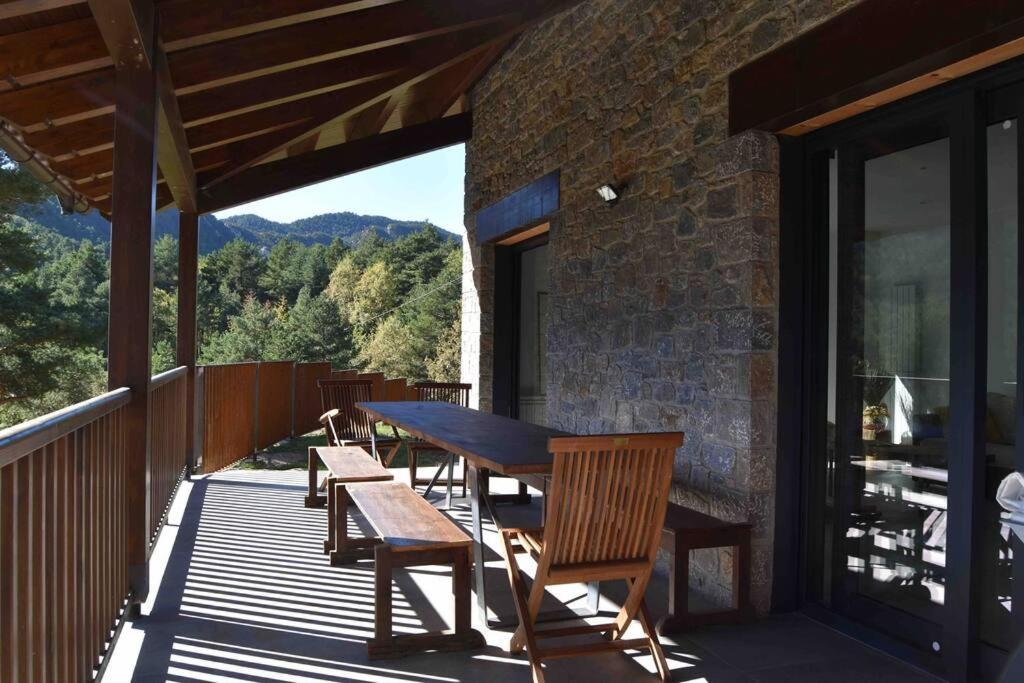 Villa Cal Manubens Castellar del Riu Esterno foto